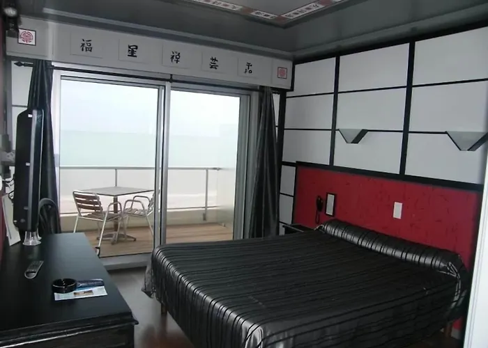 Le Christina Hotel 3*